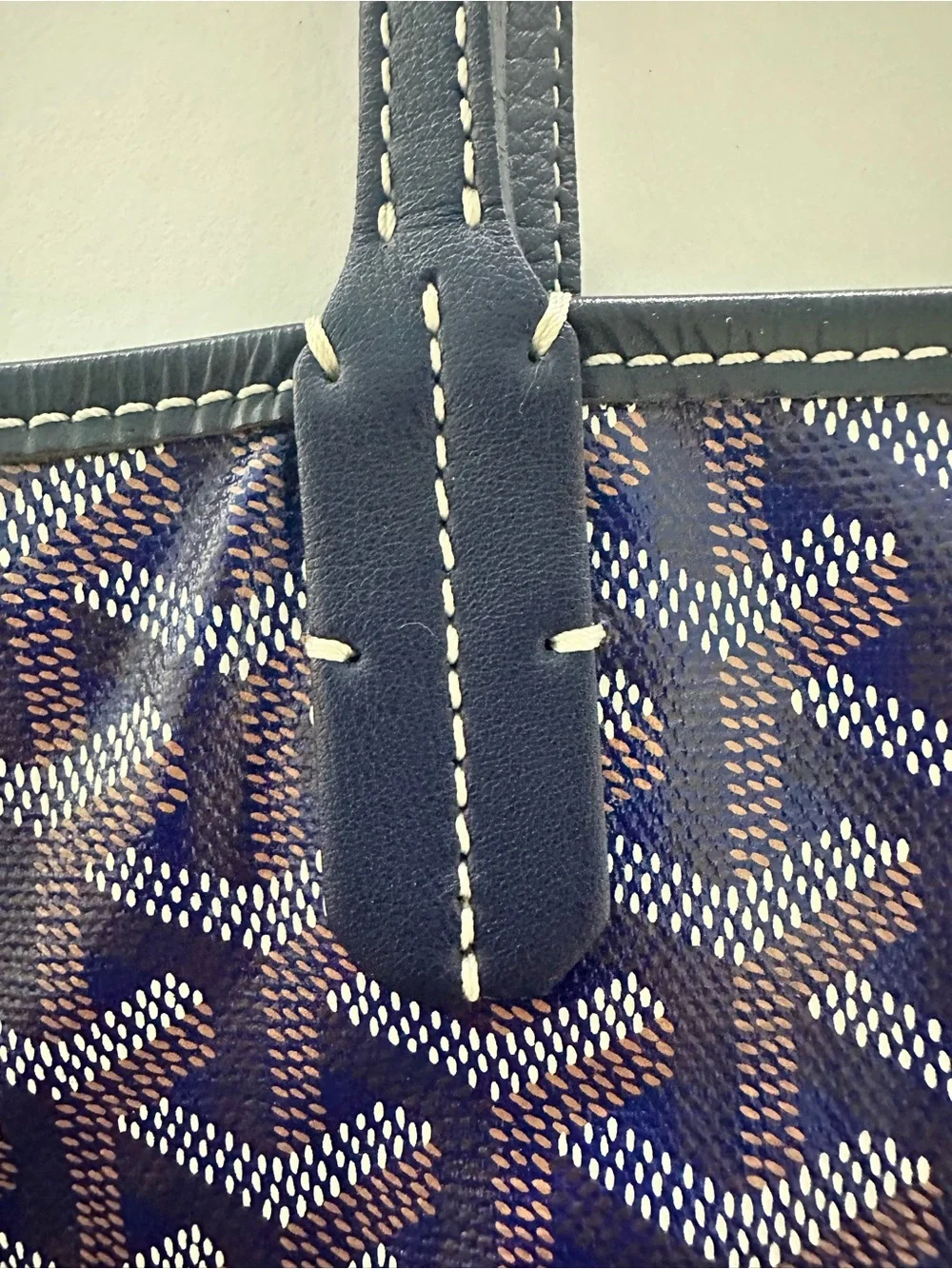 💙Authentic Goyard Saint Louis Pm Navy tote comes with the pouch